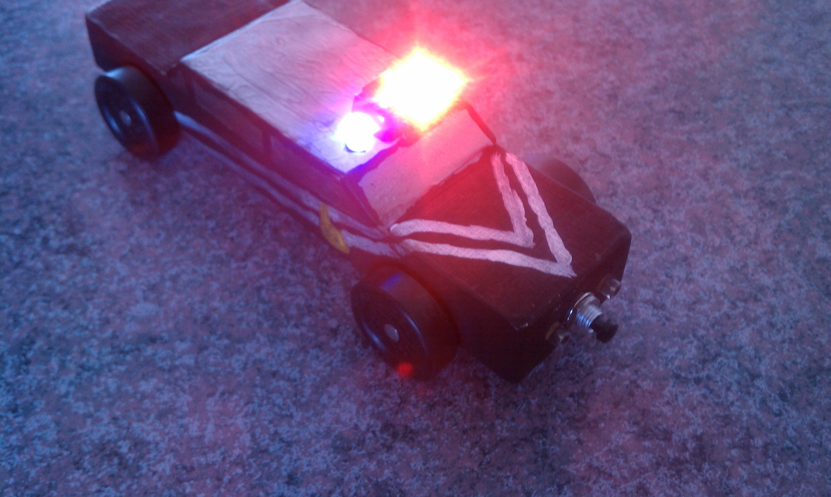 Pinewood Derby Police Car • Hackaday Projects